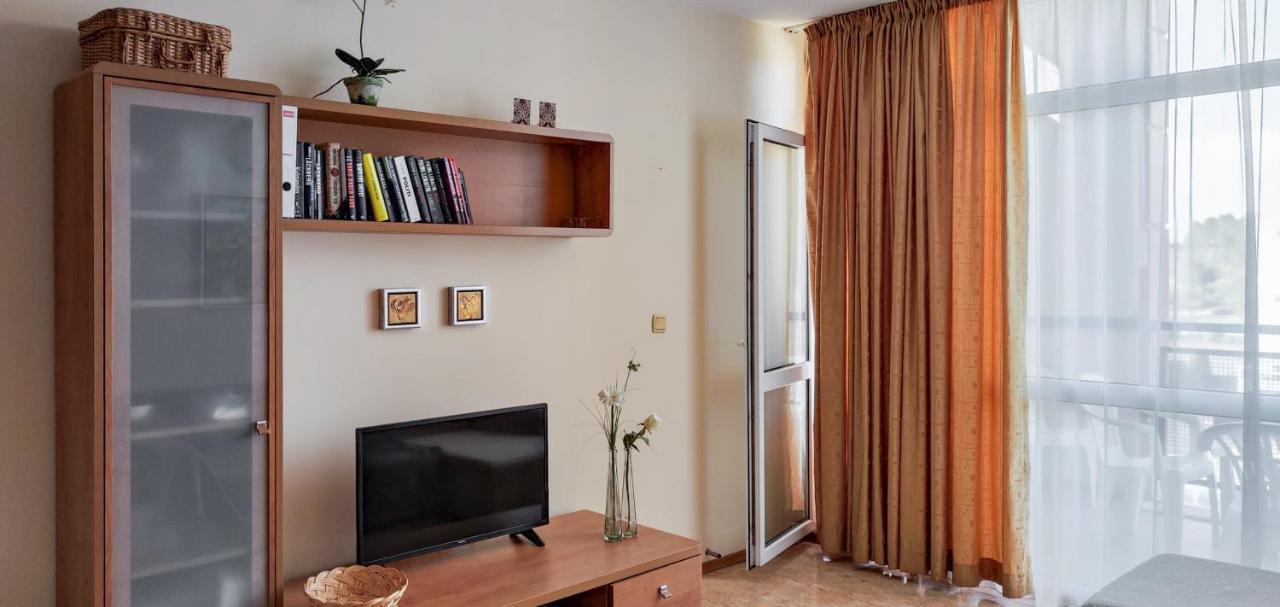Elit 4 Apartments Сонячний Берег Екстер'єр фото