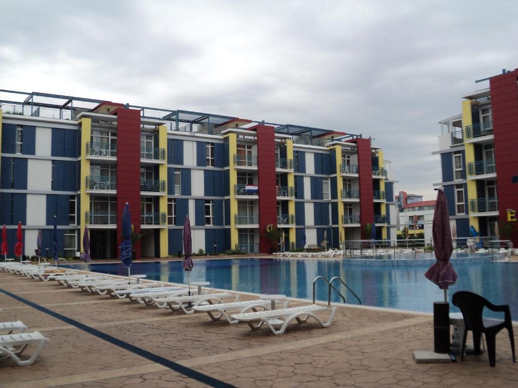 Elit 4 Apartments Сонячний Берег Екстер'єр фото